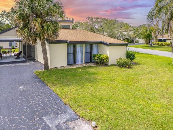 633 WHITE PINE TREE ROAD, Unit 27, VENICE, FL 34285