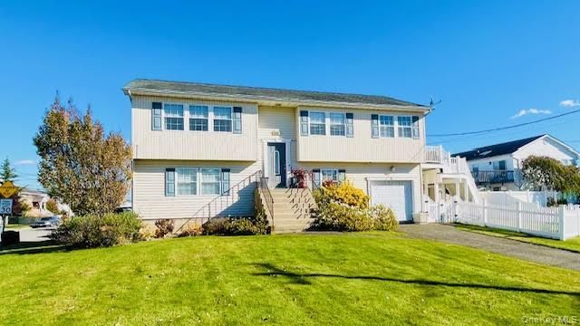 2905 Ocean Avenue, Seaford, NY 11783 Main Photo