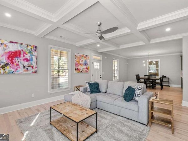 1070 LUCILE Avenue SW, Atlanta, GA 30310