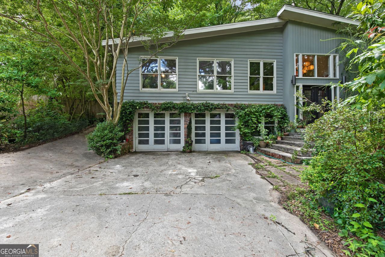 1232 Bernadette Lane Ne, Atlanta, GA 30329 Main Photo