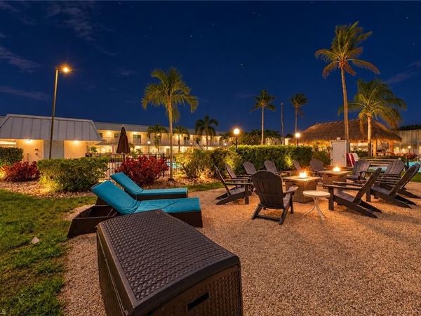 6777 Winkler RD, Unit D 150, FORT MYERS, FL 33919