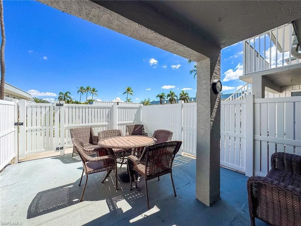 6777 Winkler Rd, Unit D 150, Fort Myers, FL 33919 Photo