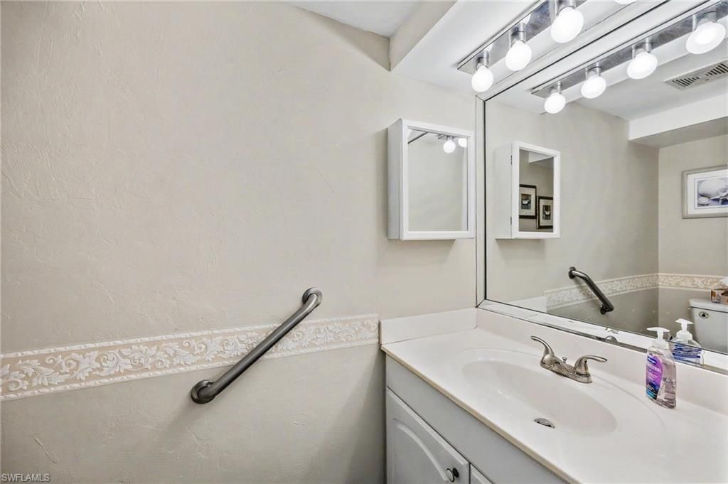 6777 Winkler Rd, Unit D 150, Fort Myers, FL 33919 Photo