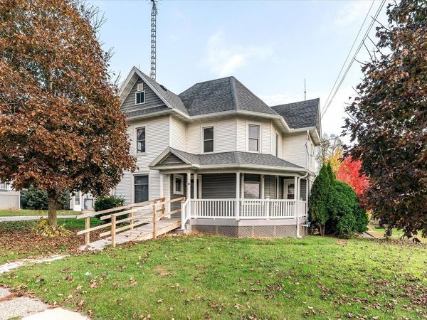 400 N Main STREET, Patch Grove, WI 53817