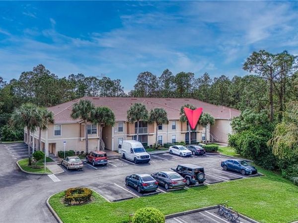 8290 Ibis Club LN, Unit 902, NAPLES, FL 34104