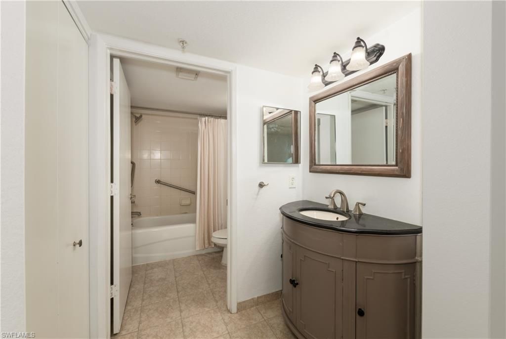8290 Ibis Club Ln, Unit 902, Naples, FL 34104 Photo