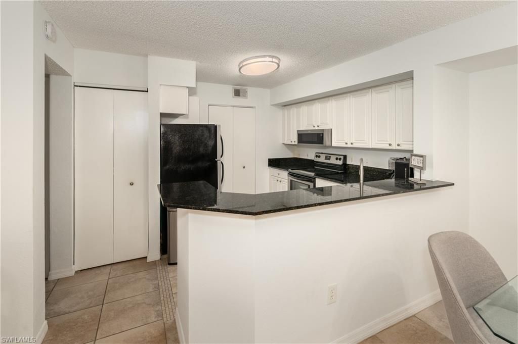 8290 Ibis Club Ln, Unit 902, Naples, FL 34104 Photo