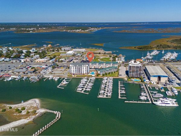 104 S 3rd Street, Unit J1 & Slip, Morehead City, NC 28557