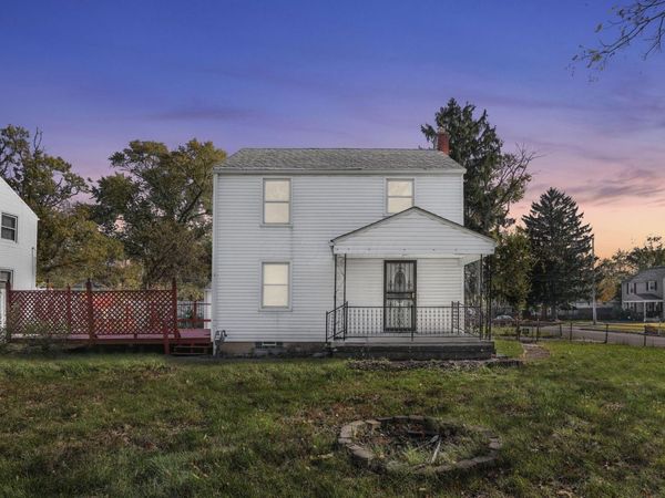 1938 Myrtle Avenue, Columbus, OH 43211