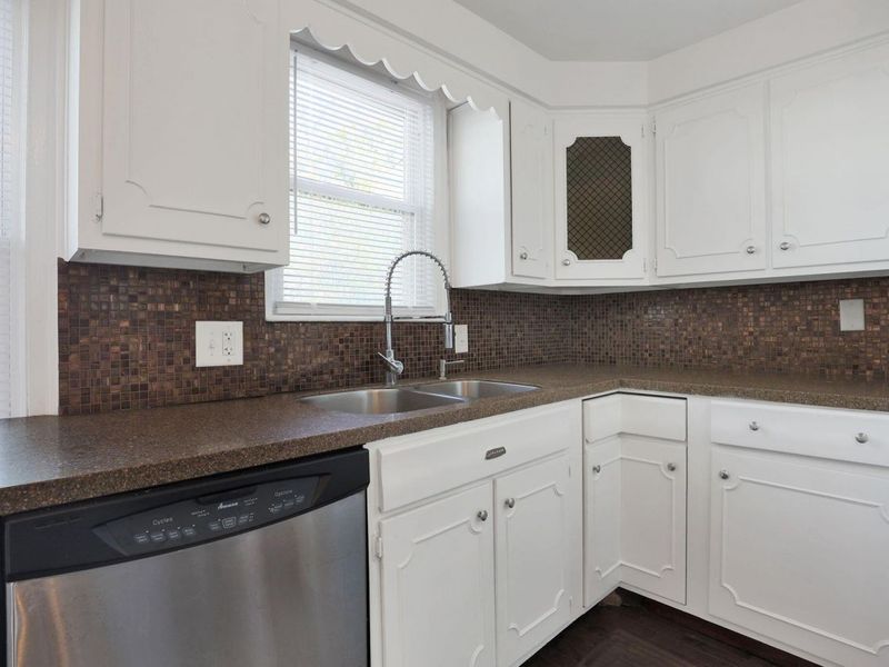 1938 Myrtle Avenue, Columbus, OH 43211 Photo 16