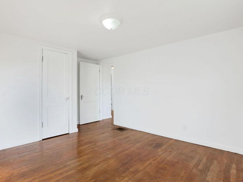 1938 Myrtle Avenue, Columbus, OH 43211 Photo 22