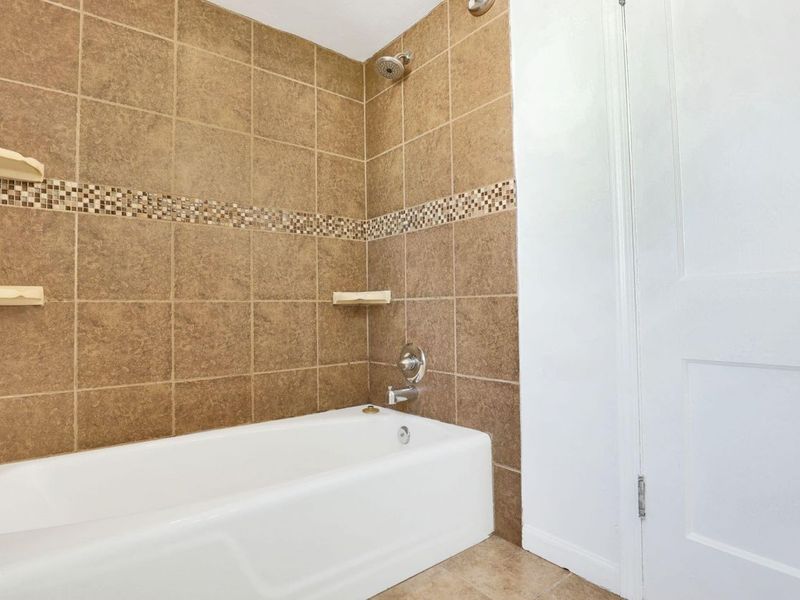 1938 Myrtle Avenue, Columbus, OH 43211 Photo 26