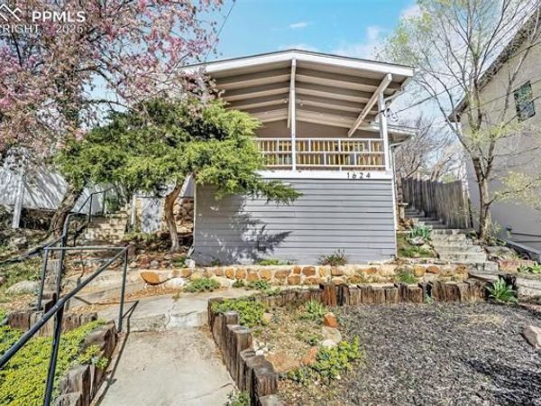 1624 Cheyenne Boulevard, Colorado Springs, CO 80906