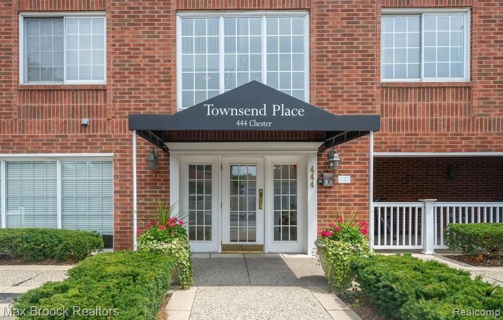 444 Chester Street, Birmingham, MI 48009 Main Photo