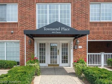 444 Chester Street, Birmingham, MI 48009