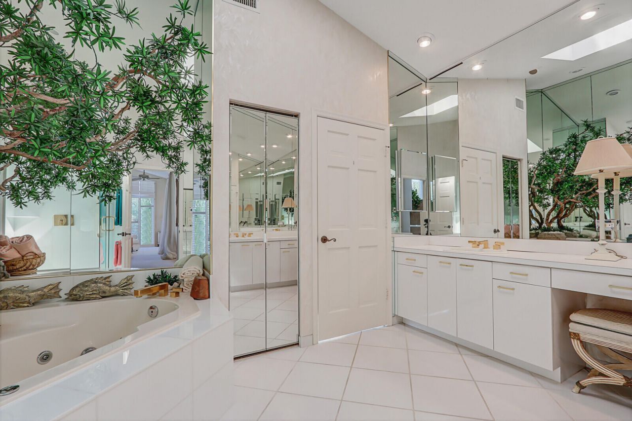 2499 Marseilles Drive, Palm Beach Gardens, FL 33410 Photo