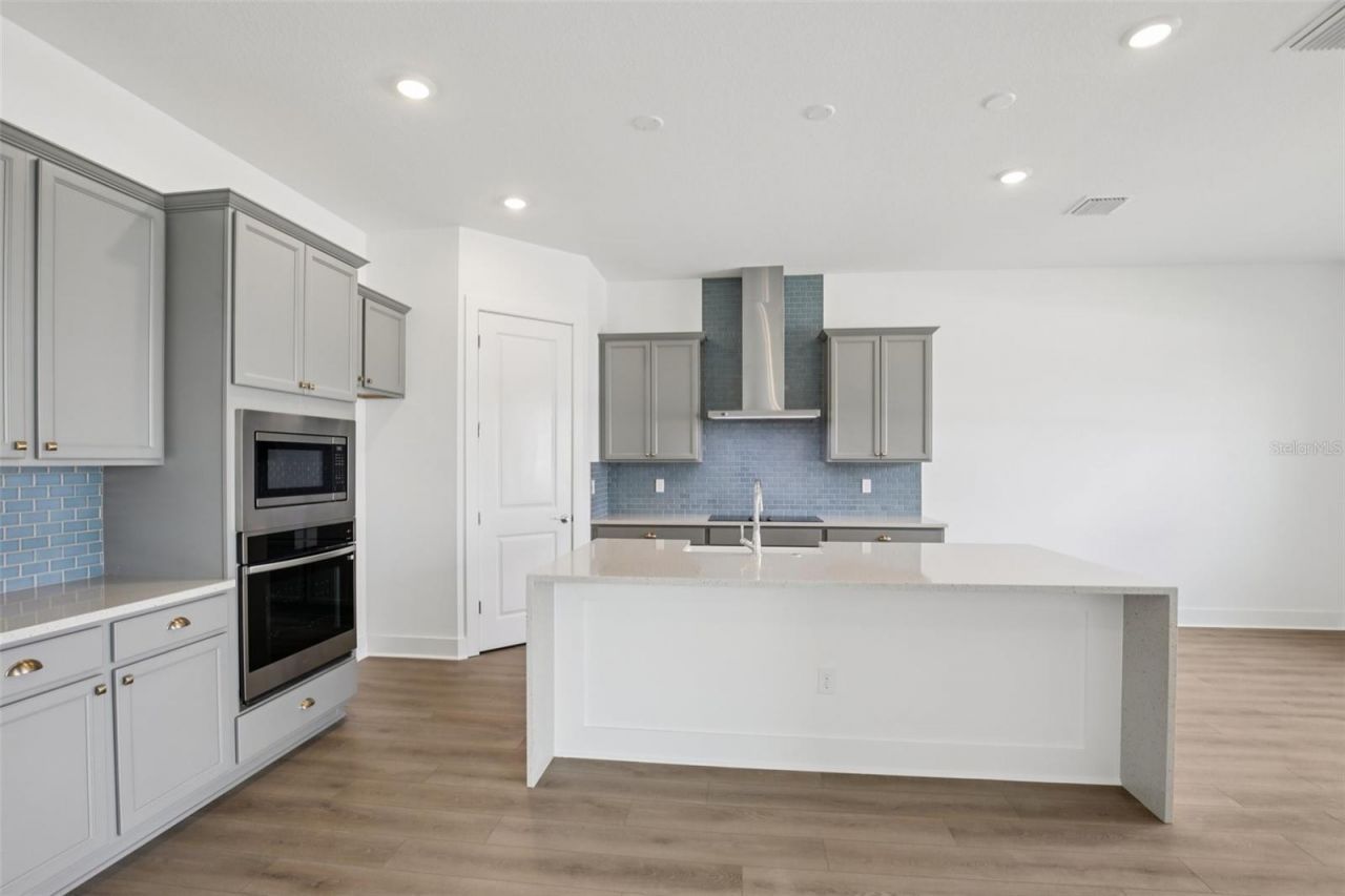 8218 Golden Beach Court, Parrish, FL 34219 Photo