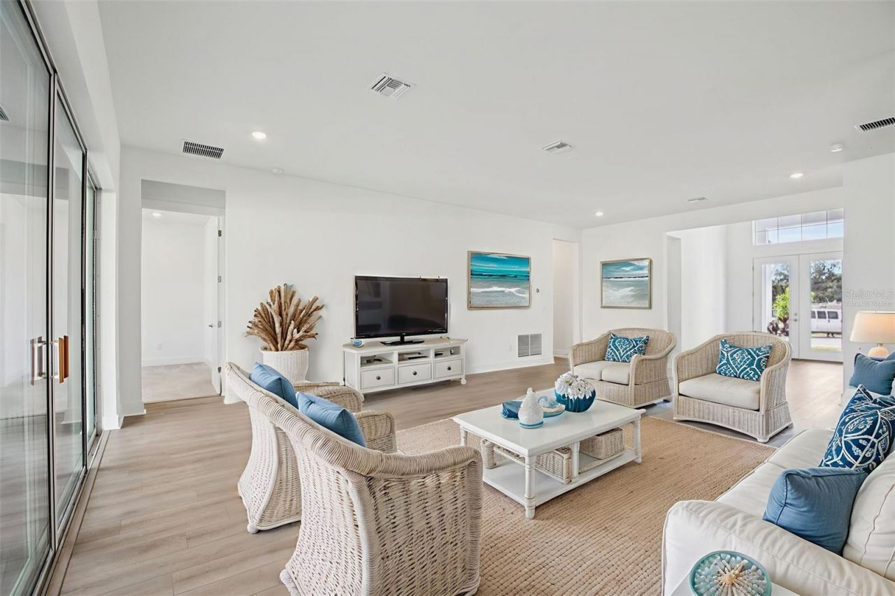 8218 Golden Beach Court, Parrish, FL 34219 Photo