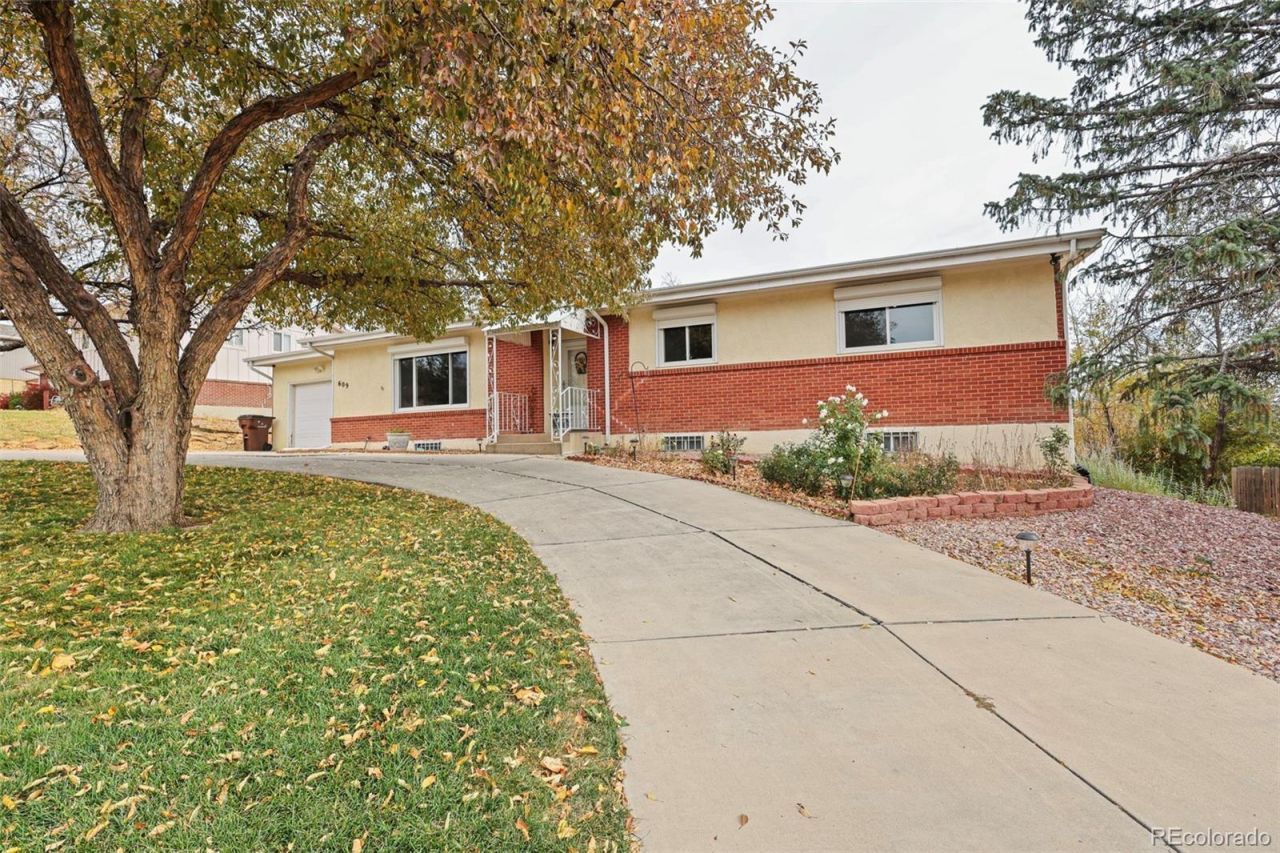 609 Crestridge Avenue, Colorado Springs, CO 80906 Main Photo