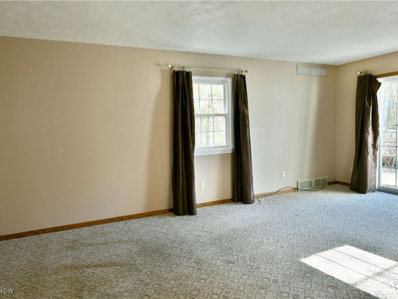 1760 Dumont Drive, Mineral Ridge, OH 44440 Photo 16