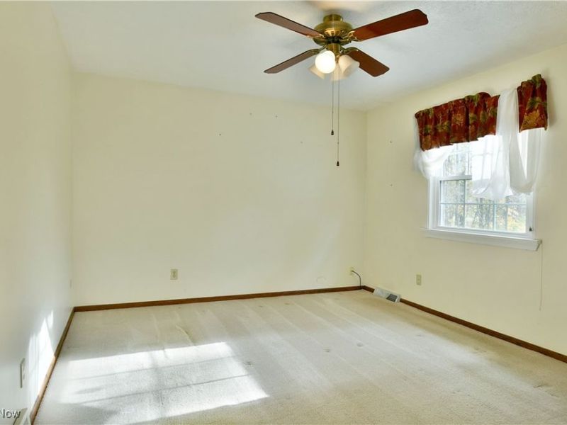 1760 Dumont Drive, Mineral Ridge, OH 44440 Photo 26