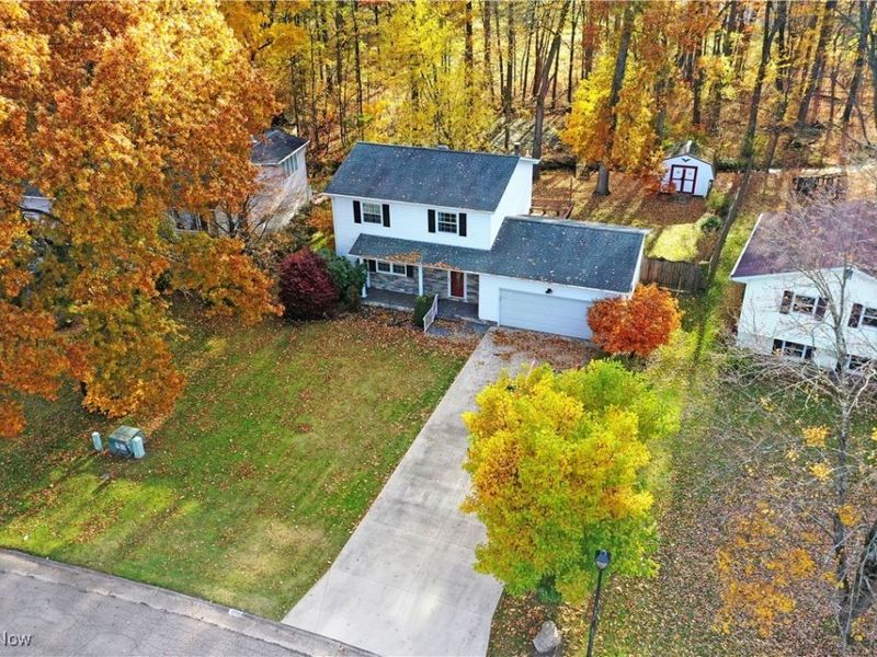 1760 Dumont Drive, Mineral Ridge, OH 44440 Photo 4