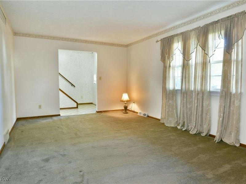 1760 Dumont Drive, Mineral Ridge, OH 44440 Photo 8