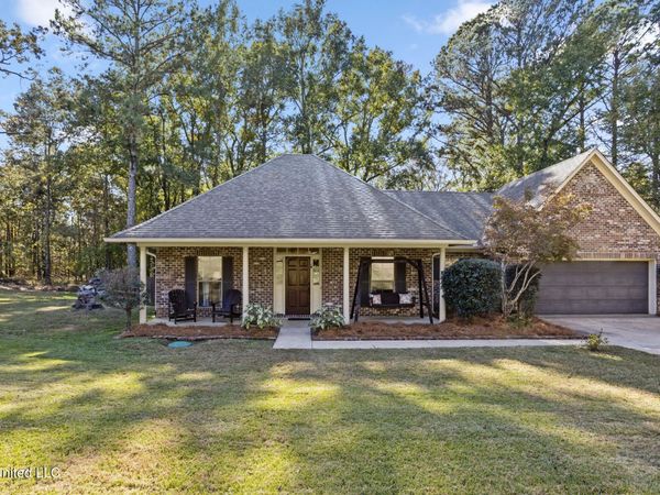 120 Cedar Pine Lane, Madison, MS 39110