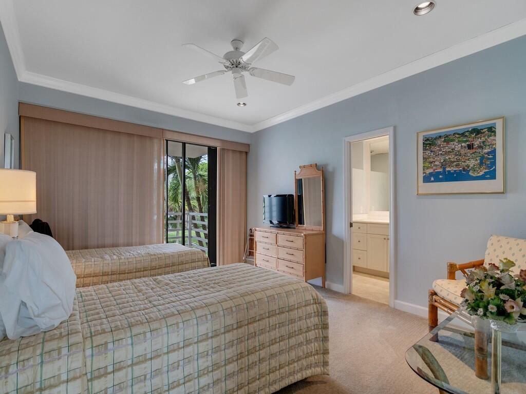 5554 Highway A1a, Unit 102, Indian River Shores, FL 32963 Photo