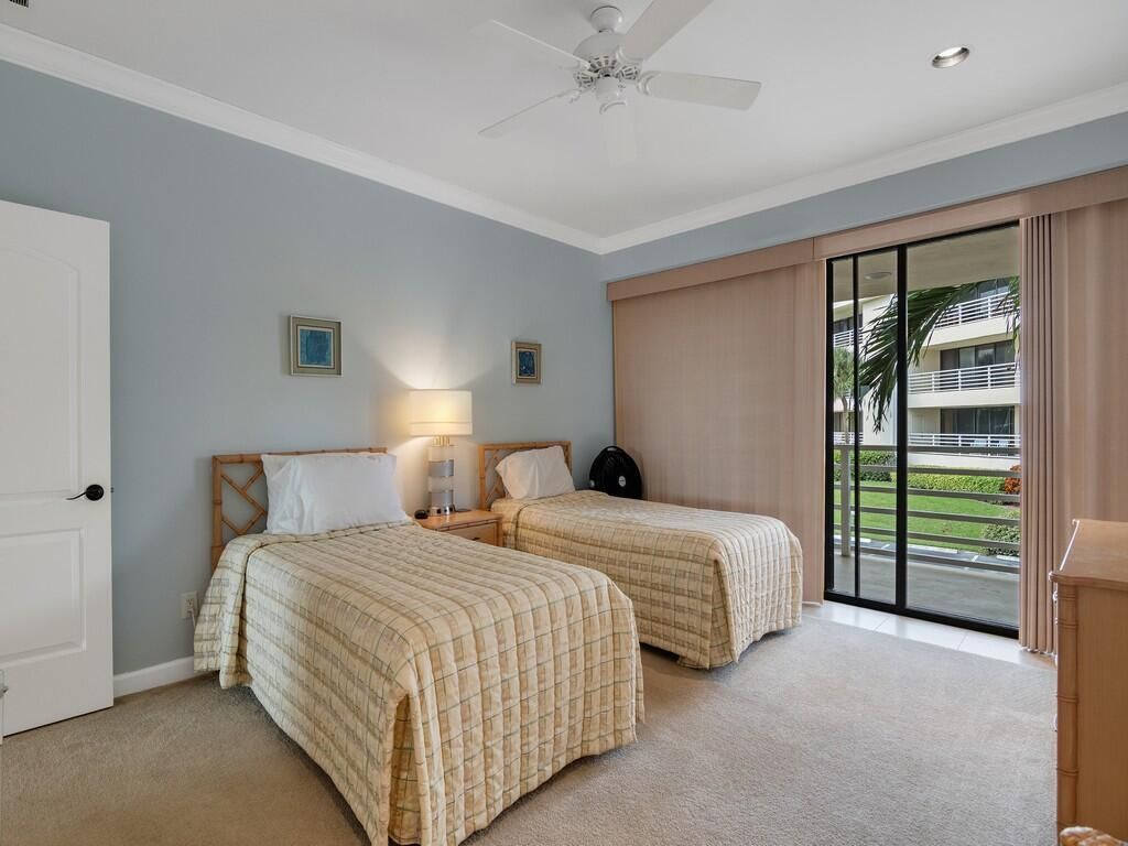 5554 Highway A1a, Unit 102, Indian River Shores, FL 32963 Photo