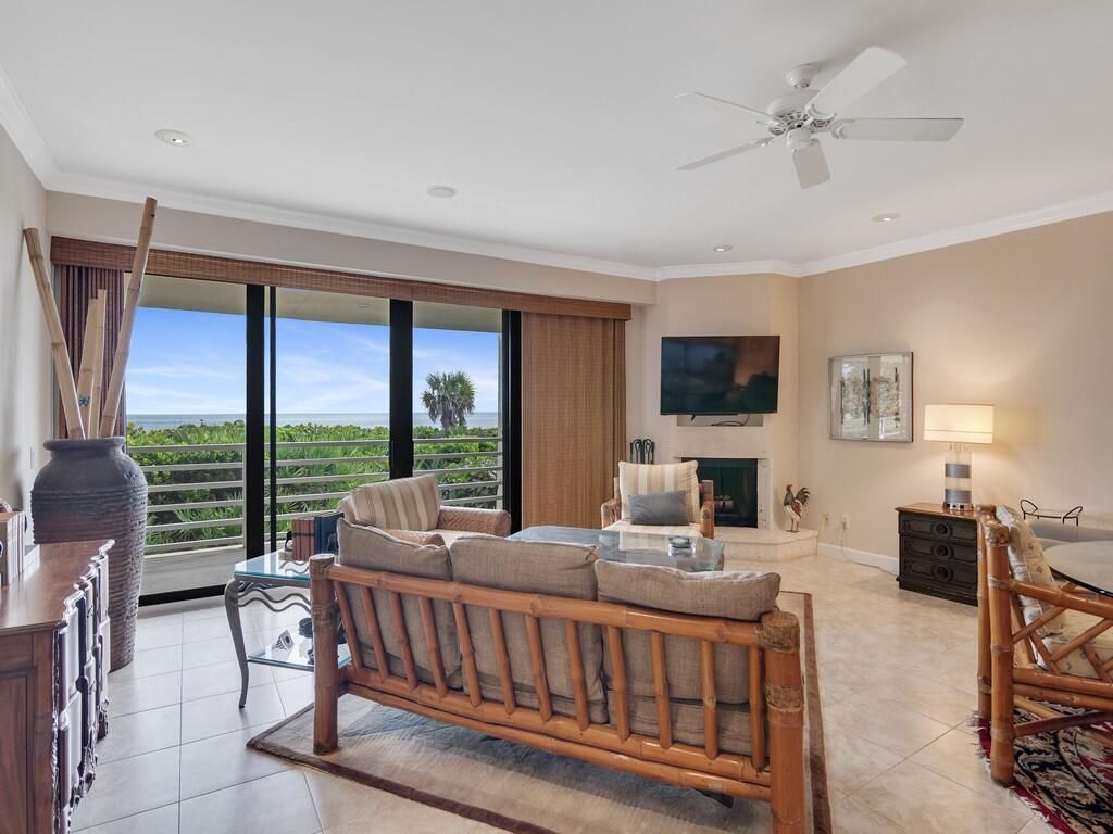 5554 Highway A1a, Unit 102, Indian River Shores, FL 32963 Photo