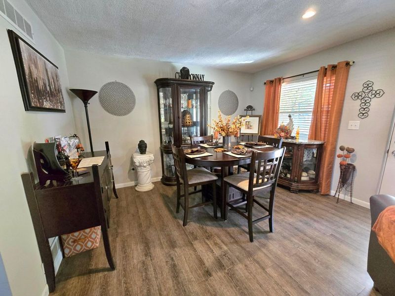 3715 Montclair Drive, Columbus, OH 43219 Photo 12