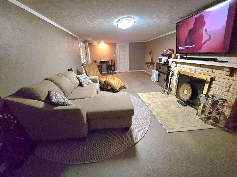 3715 Montclair Drive, Columbus, OH 43219 Photo 21