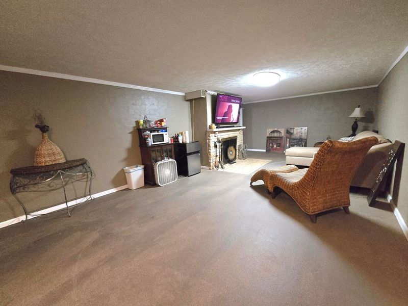 3715 Montclair Drive, Columbus, OH 43219 Photo 22