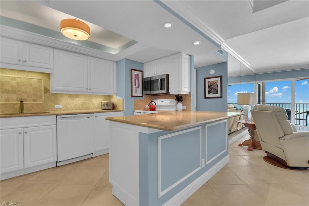 3443 Gulf Shore Blvd N, Unit 710, Naples, FL 34103 Photo