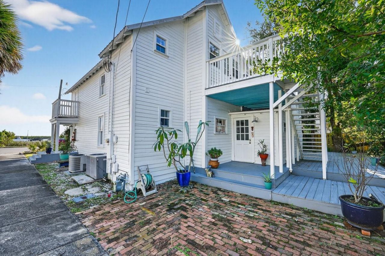 500 S Riverside Drive, New Smyrna Beach, FL 32168 Photo