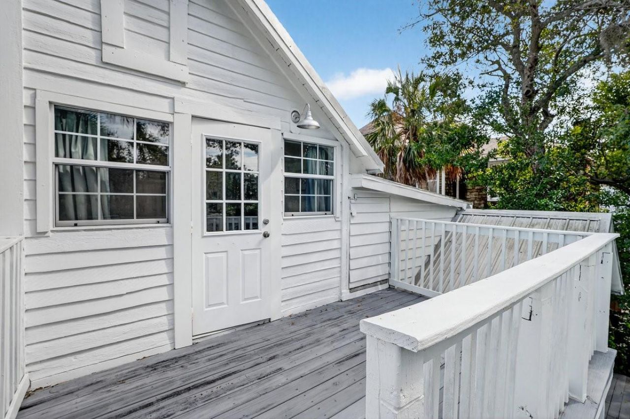 500 S Riverside Drive, New Smyrna Beach, FL 32168 Photo