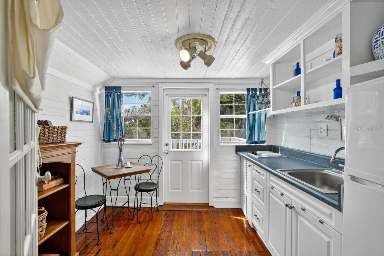 500 S Riverside Drive, New Smyrna Beach, FL 32168 Photo