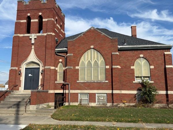 1180 W High Street, Lima, OH 45805