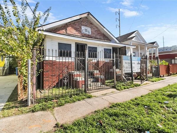 3805-07 ULLOA Street, New Orleans, LA 70119