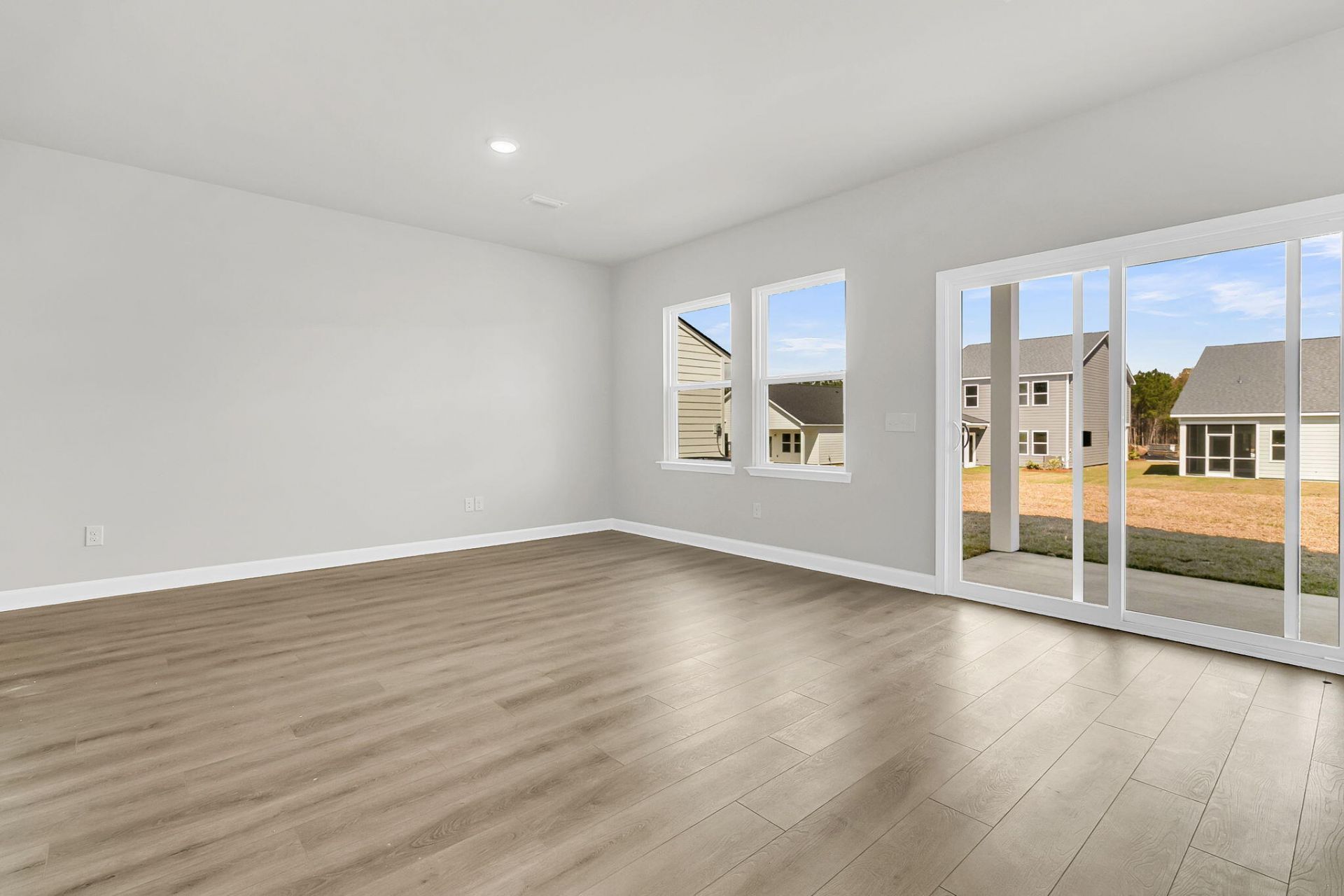4037 Lemon Grass Lane Photo 8