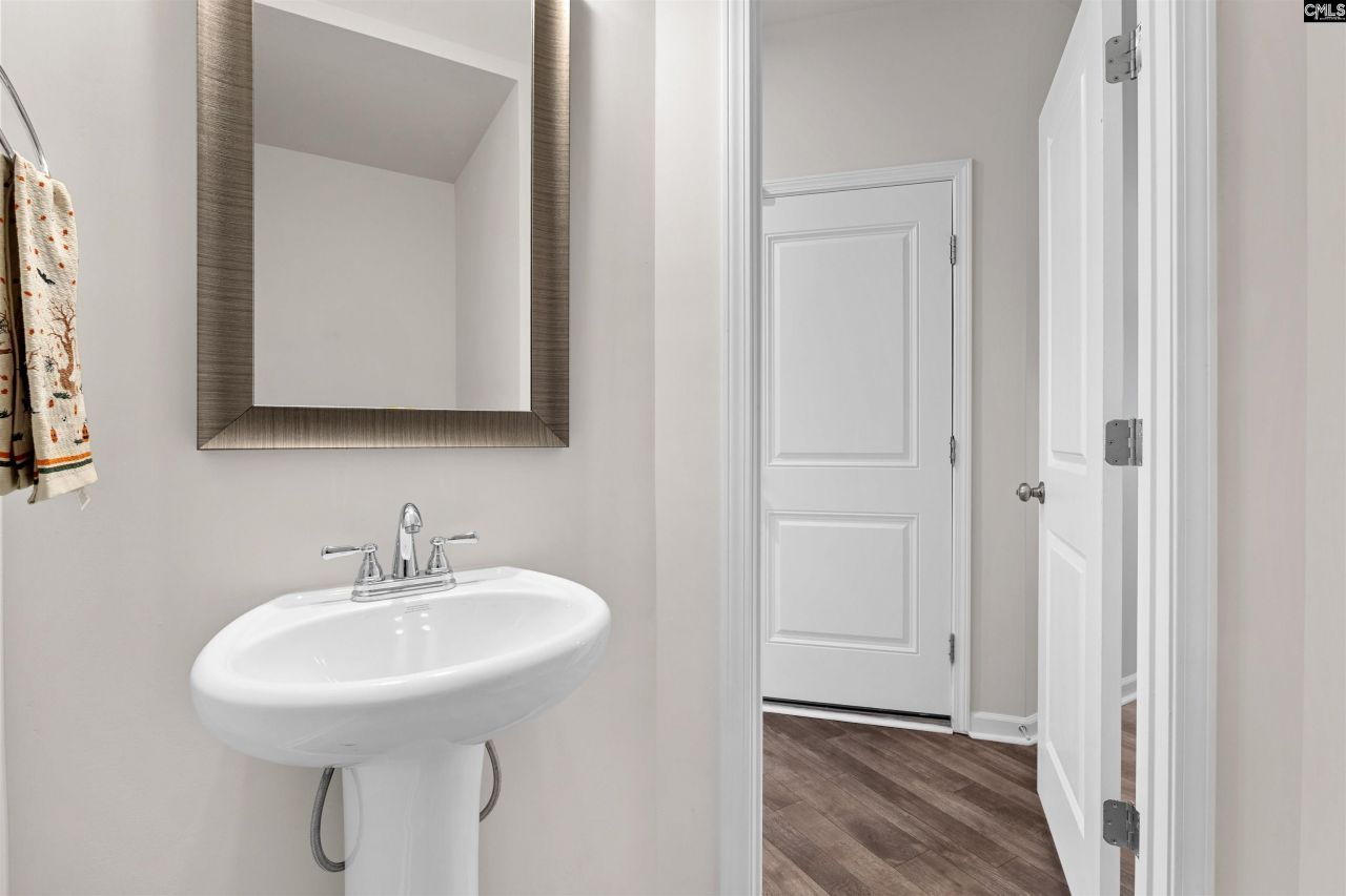 945 Woodcreek Farms Road Photo 18