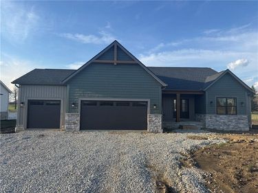 2601 Lake Center Street NW, Lake, OH 44685