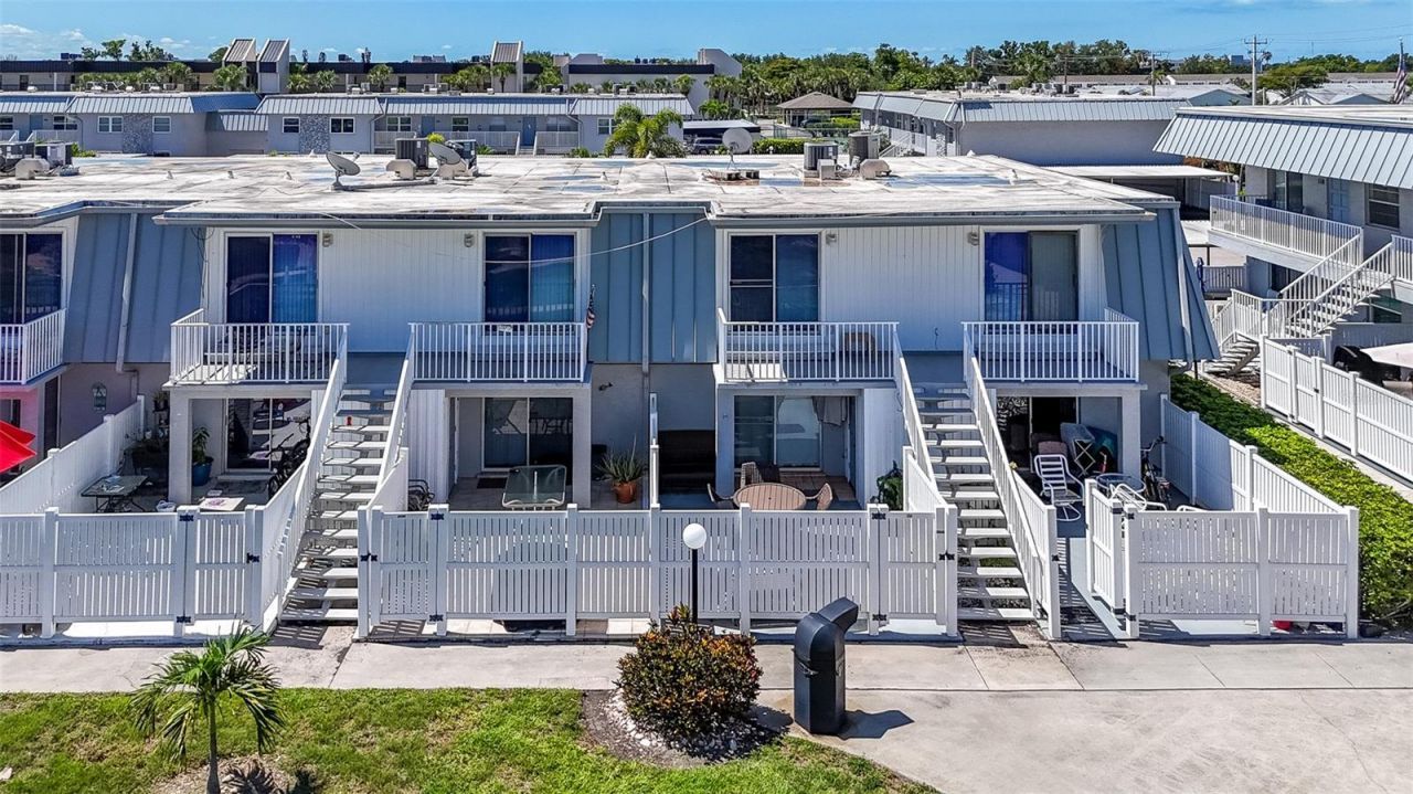 6777 Winkler Road, Unit 150, Fort Myers, FL 33919 Photo