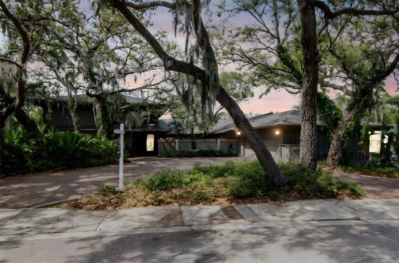 1296 Weybridge Lane, Dunedin, FL 34698 Photo