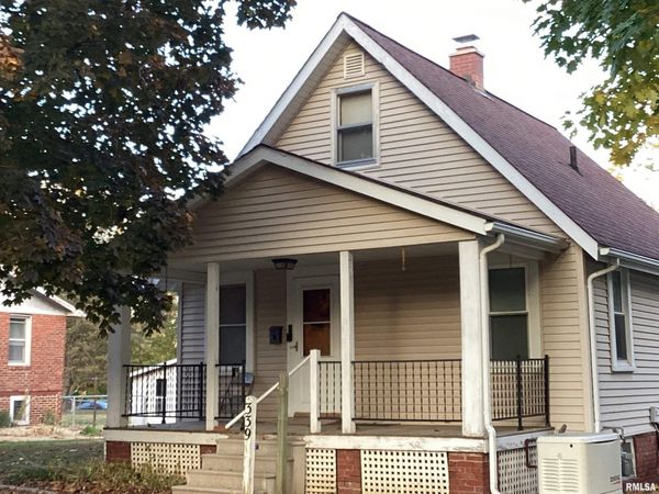 339 N CONE Street, Farmington, IL 61531
