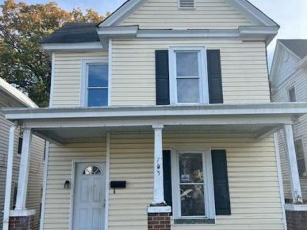 705 Stewart AVE SE, Roanoke, VA 24013