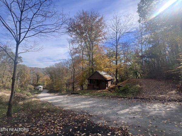 5616 E Port Dock Rd, Alpine, TN 38543