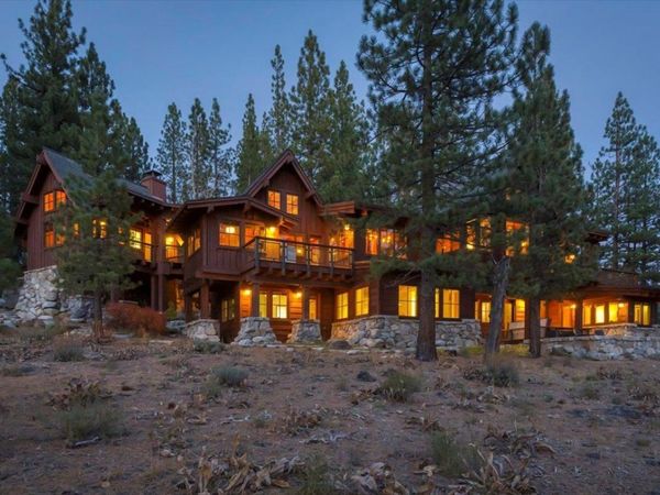 260 Laura Knight, Truckee, CA 96161