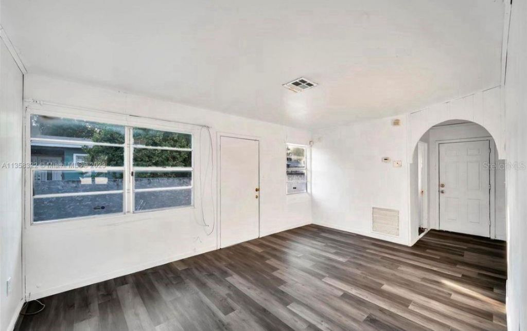 1001 N 16th Court, Fort Pierce, FL 34950 Photo